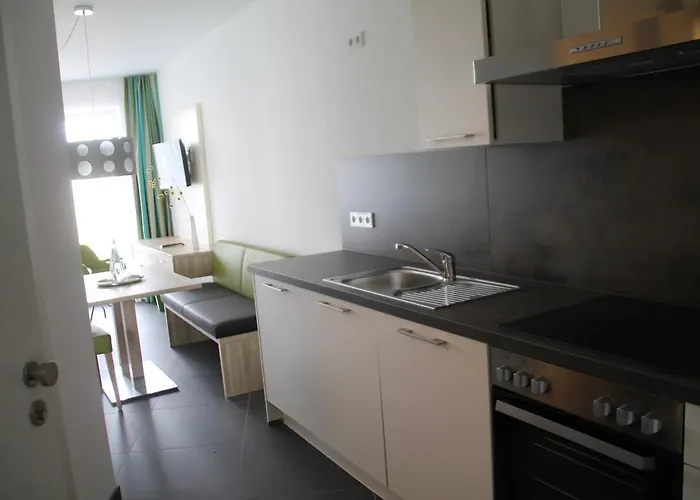 Gaestehaus Wilhelmshoehe 게스트하우스 3*